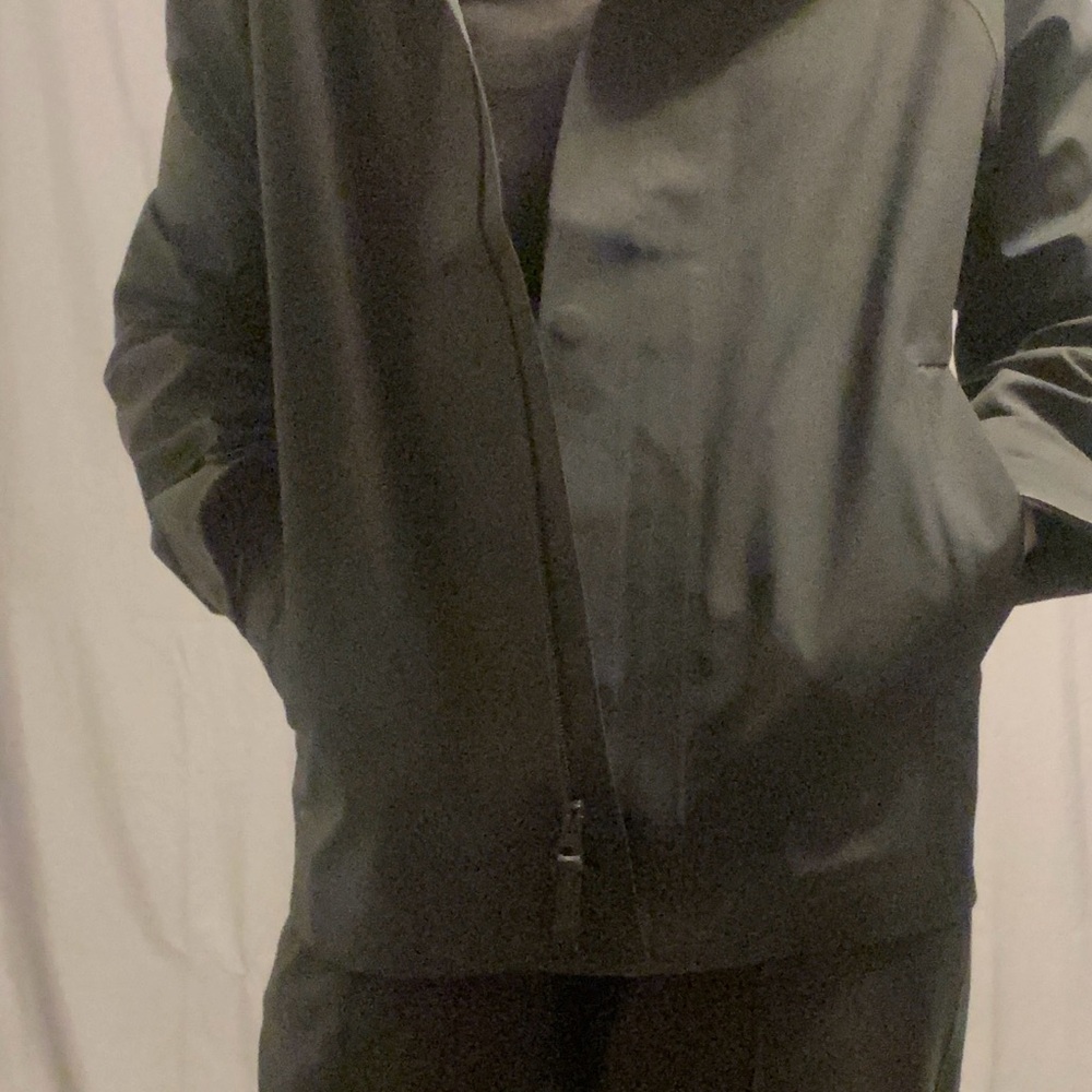 Unisex short rain jacket